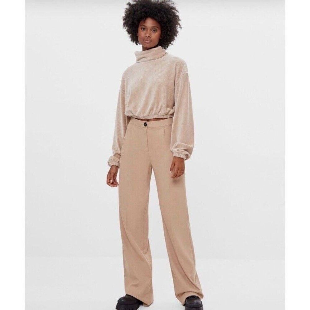 Bershka Tan Long Sleeve Thick Corduroy Turtleneck Cropped Sweater | Size Small